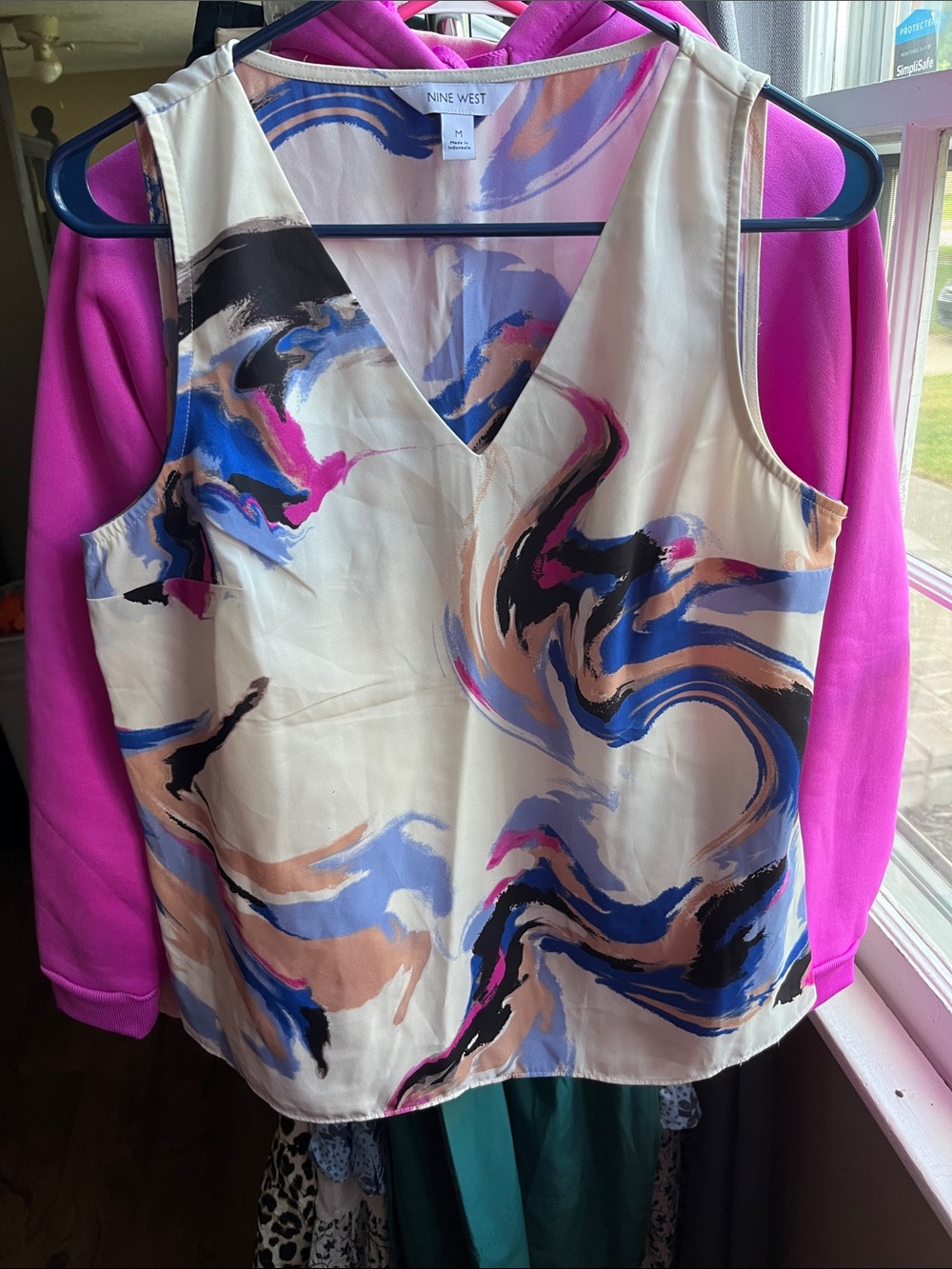 Nine West Cream Abstract Swirl V-Neck Sleeveless Top